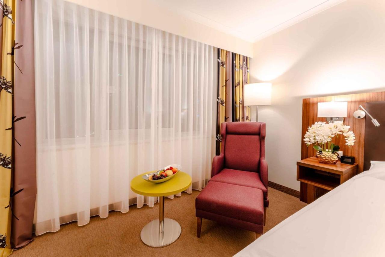 Plaza Premium Wien Екстер'єр фото