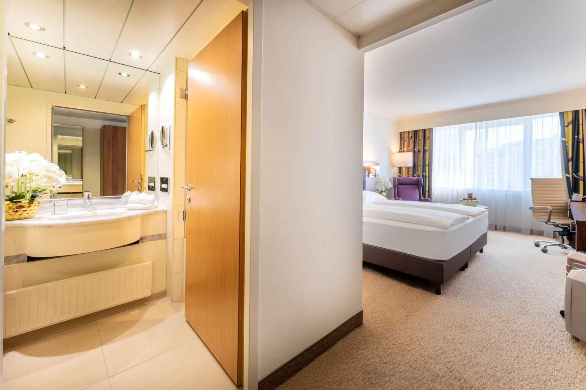 Plaza Premium Wien Екстер'єр фото