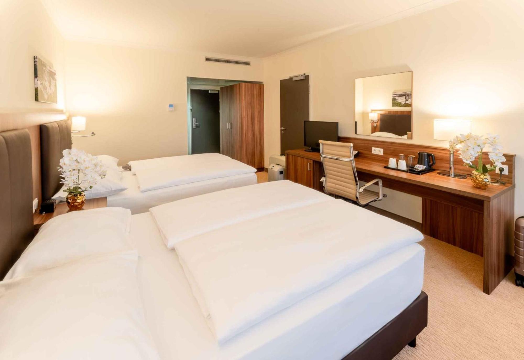 Plaza Premium Wien Екстер'єр фото